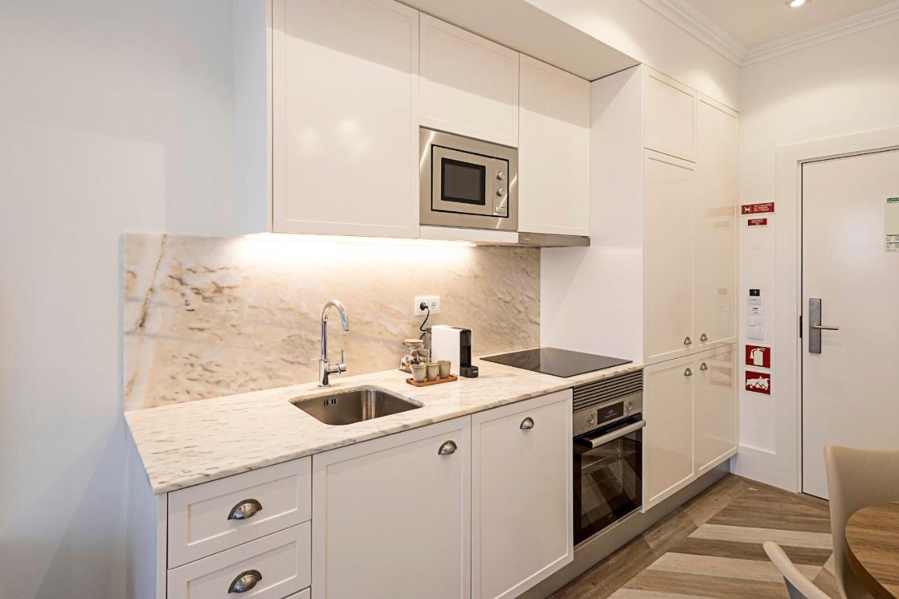 19 Nineteen Suites - Espinho Espinho  Buitenkant foto