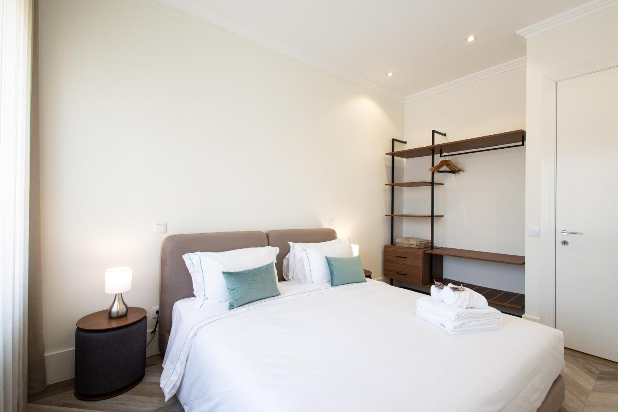 19 Nineteen Suites - Espinho Espinho  Kamer foto