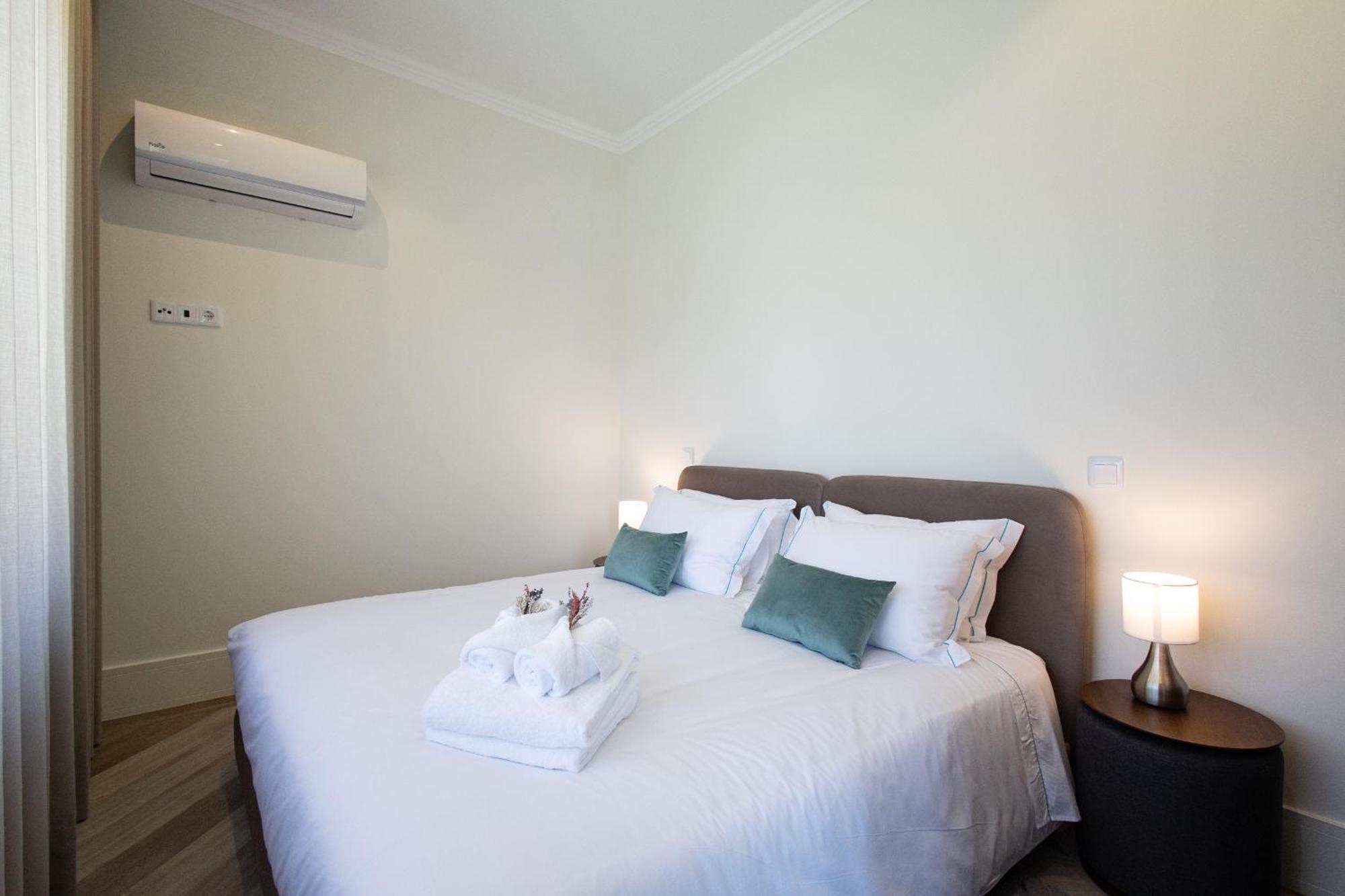 19 Nineteen Suites - Espinho Espinho  Kamer foto