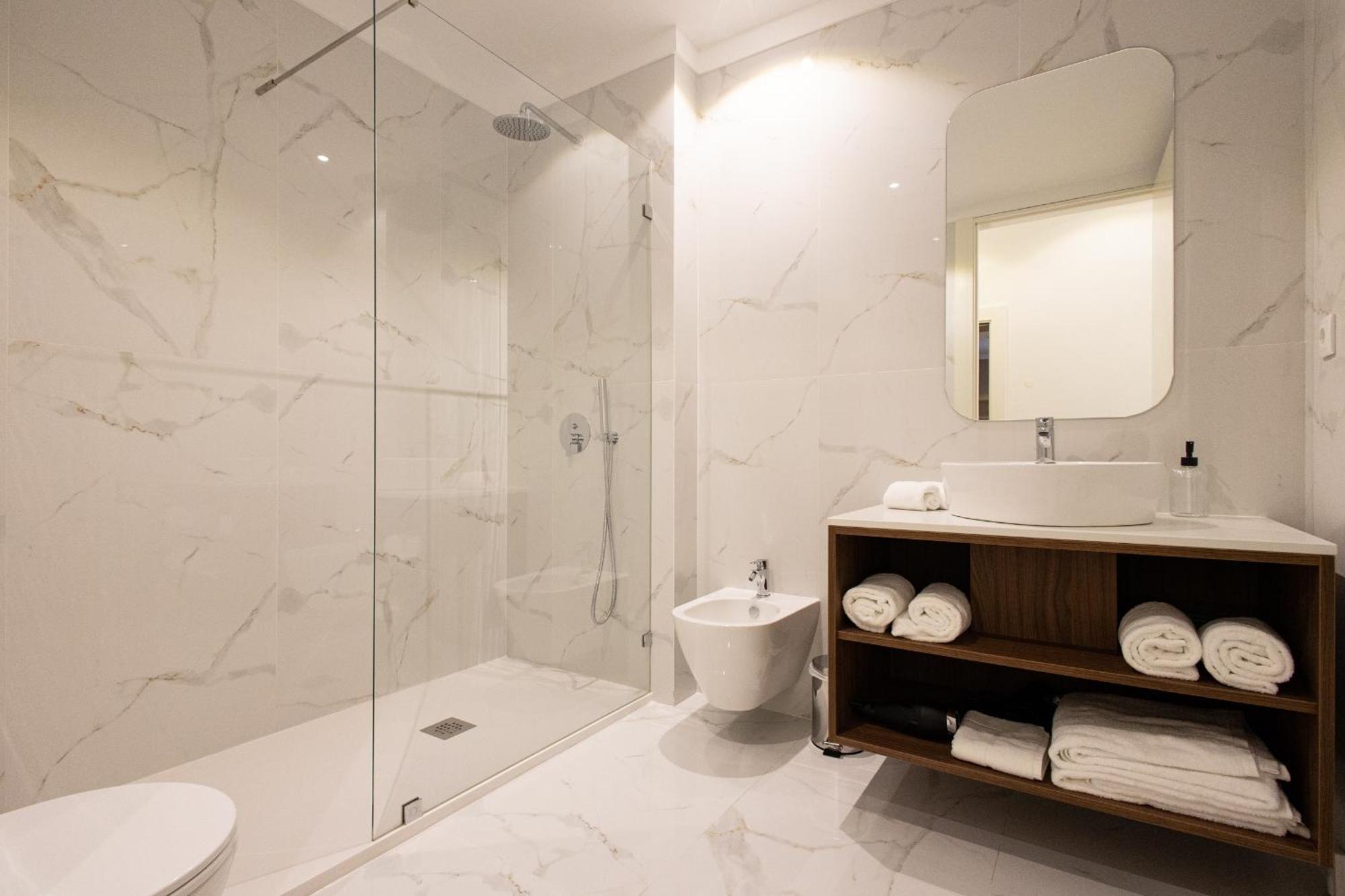 19 Nineteen Suites - Espinho Espinho  Kamer foto